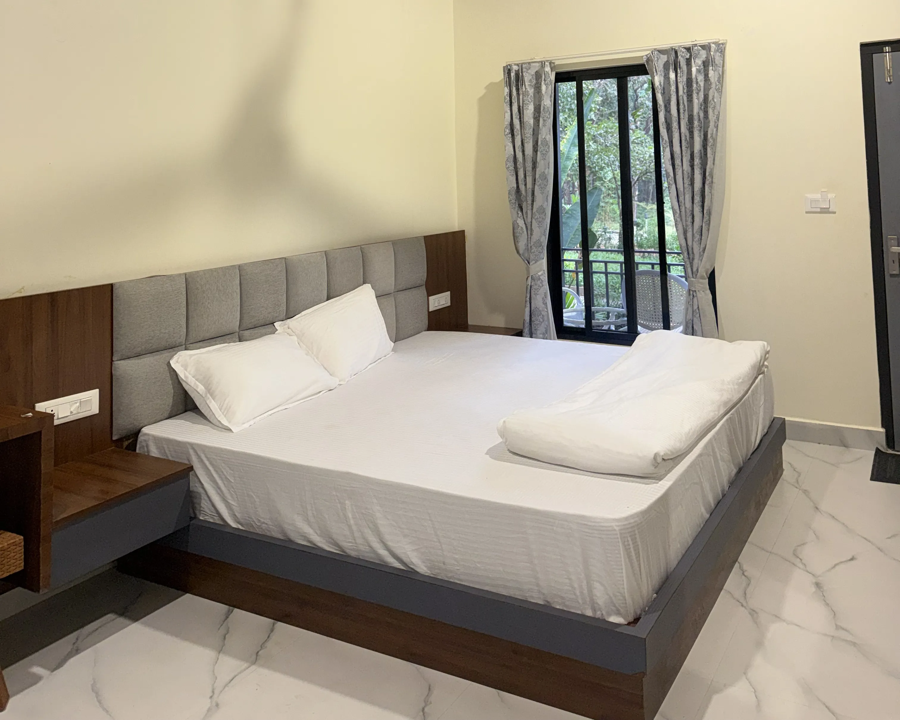 Luxury Couple Cottages