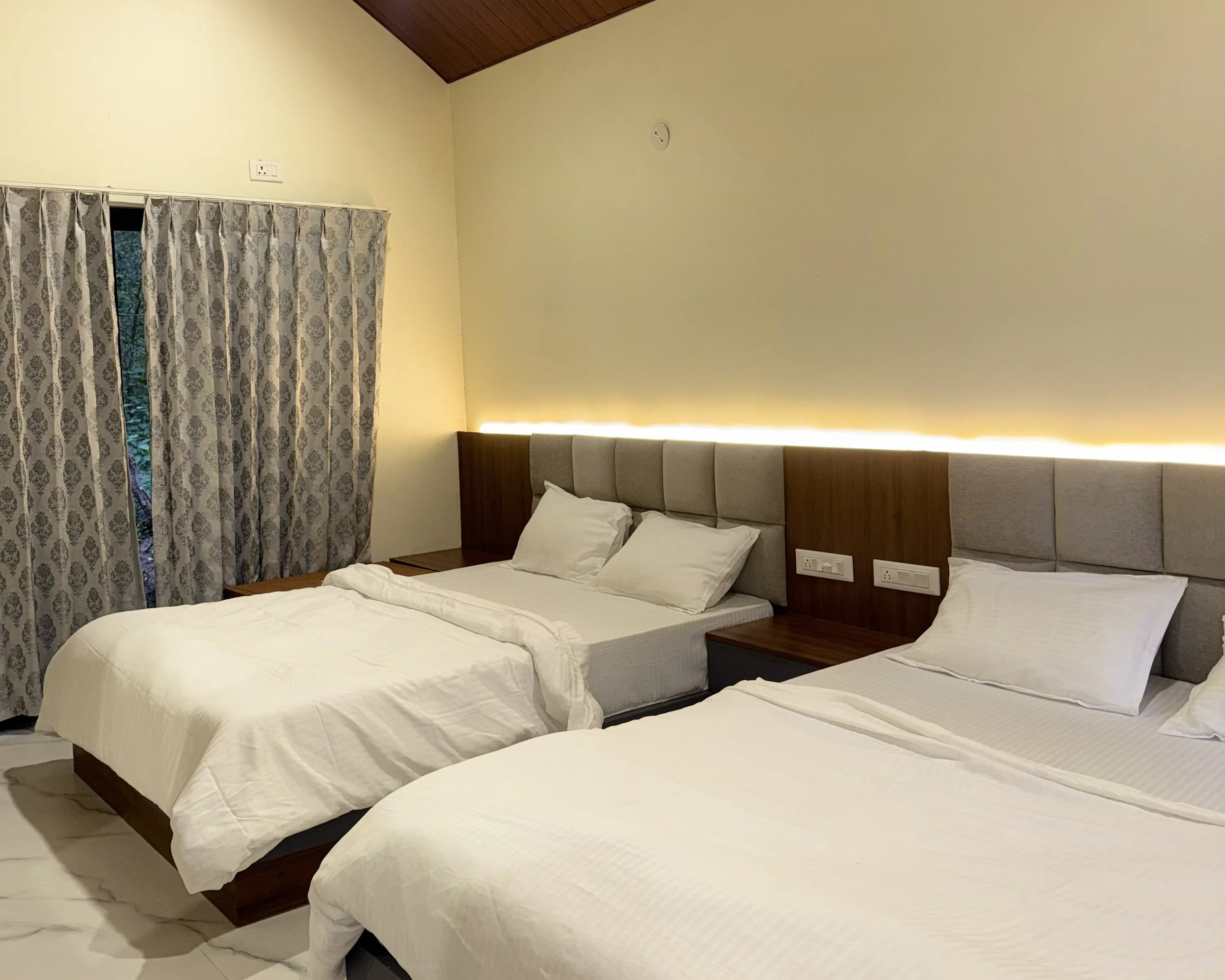 Luxury Family Cottages